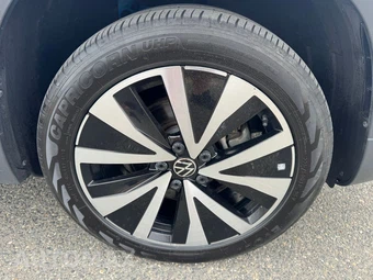 2022 Volkswagen Taos SE - miniatura 18