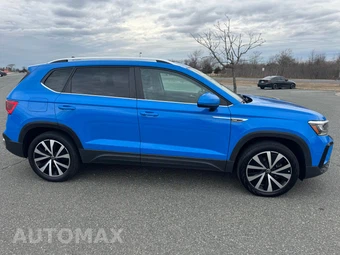 2022 Volkswagen Taos SE - miniatura 3