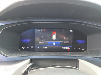 2022 Volkswagen Taos SE - miniatura 12