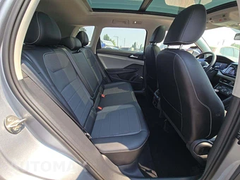 2022 Volkswagen Taos SE - miniatura 13