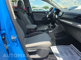 2022 Volkswagen Taos SE - miniatura 8