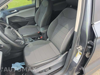 2022 Volkswagen Taos SE - miniatura 6