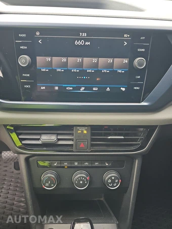2022 Volkswagen Taos SE - miniatura 11