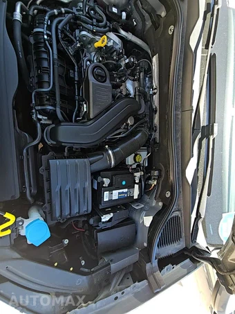 2022 Volkswagen Taos SE - miniatura 18
