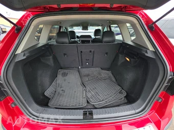 2022 Volkswagen Taos SE - miniatura 16