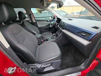 2022 Volkswagen Taos SE - miniatura 8