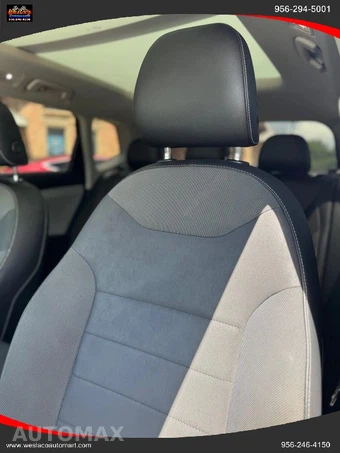 2022 Volkswagen Taos SE - miniatura 12