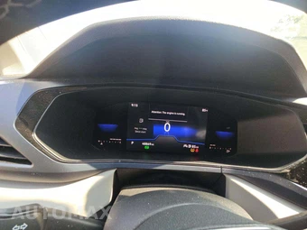 2022 Volkswagen Taos SE - miniatura 9