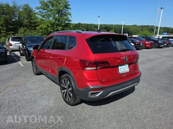 2022 Volkswagen Taos SE - miniatura 2
