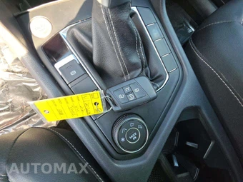 2022 Volkswagen Taos SE - miniatura 8