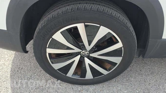 2022 Volkswagen Taos SE - miniatura 21