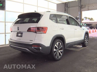 2022 Volkswagen Taos SE - miniatura 4