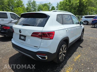 2022 Volkswagen Taos SE - miniatura 4