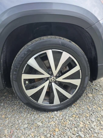 2022 Volkswagen Taos SE - miniatura 9