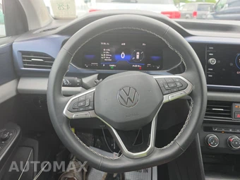 2022 Volkswagen Taos SE - miniatura 10