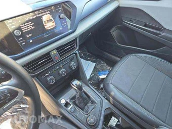 2022 Volkswagen Taos SE - miniatura 10