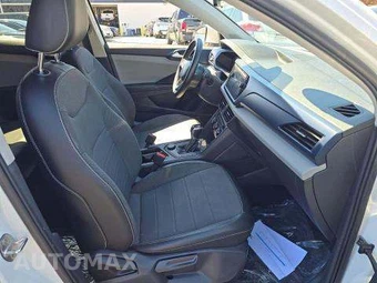 2022 Volkswagen Taos SE - miniatura 18