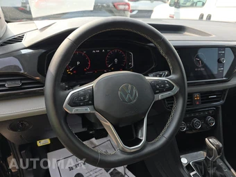 2022 Volkswagen Taos SEL - miniatura 10