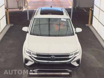 2022 Volkswagen Taos SEL - miniatura 2