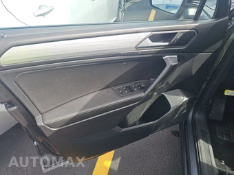 2022 Volkswagen Tiguan S – miniatura 9
