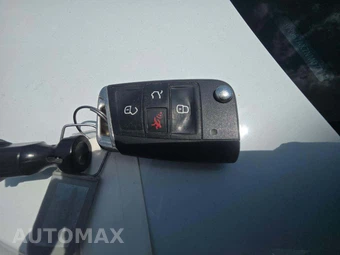 2022 Volkswagen Tiguan S – miniatura 8