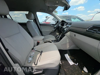 2022 Volkswagen Tiguan SE - miniatura 8