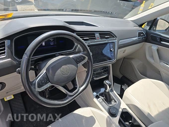 2022 Volkswagen Tiguan SE - miniatura 11