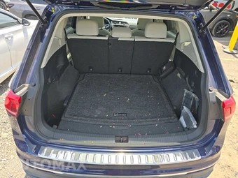 2022 Volkswagen Tiguan SE - miniatura 16