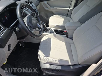 2022 Volkswagen Tiguan SE - miniatura 7