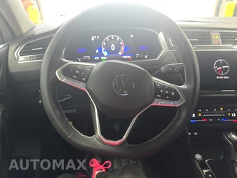 2022 Volkswagen Tiguan SE - miniatura 10