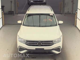 2022 Volkswagen Tiguan SE - miniatura 2