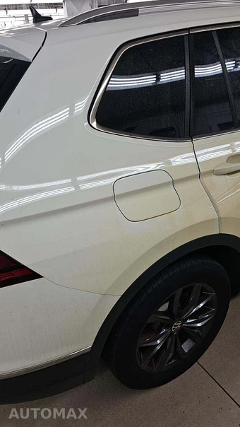 2022 Volkswagen Tiguan SE - miniatura 23