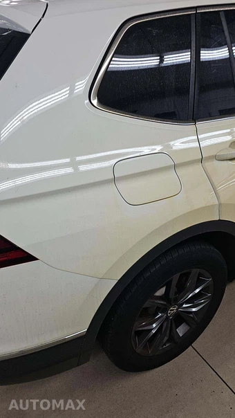 2022 Volkswagen Tiguan SE - miniatura 30