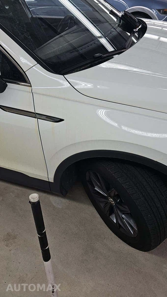 2022 Volkswagen Tiguan SE - miniatura 32