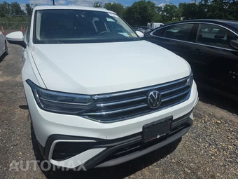 2022 Volkswagen Tiguan SE - miniatura 2
