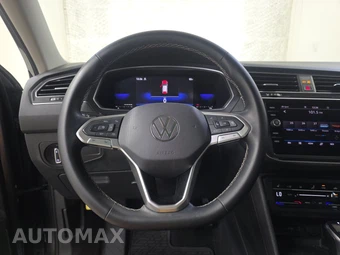 2022 Volkswagen Tiguan SE - miniatura 10
