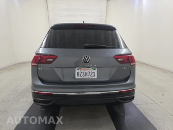 2022 Volkswagen Tiguan SE - miniatura 5