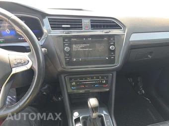 2022 Volkswagen Tiguan SE – miniatura 10