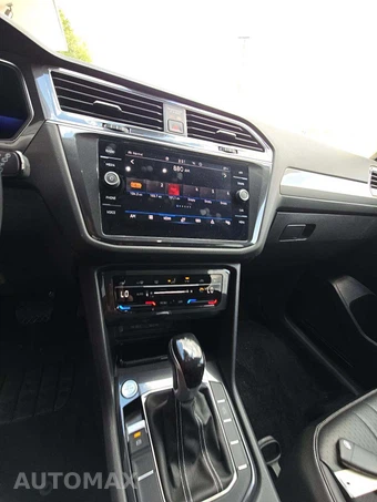 2022 Volkswagen Tiguan SE – miniatura 10