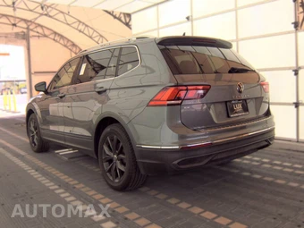 2022 Volkswagen Tiguan SE - miniatura 6