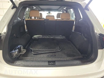 2022 Volkswagen Tiguan SE - miniatura 16