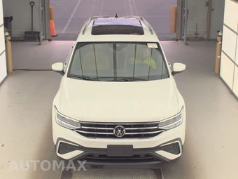 2022 Volkswagen Tiguan SE - miniatura 2