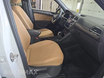 2022 Volkswagen Tiguan SE - miniatura 8