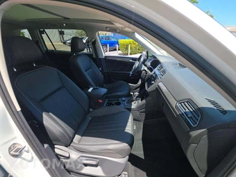 2022 Volkswagen Tiguan SE - miniatura 18