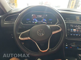 2022 Volkswagen Tiguan SE - miniatura 10