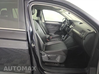 2022 Volkswagen Tiguan SE - miniatura 8
