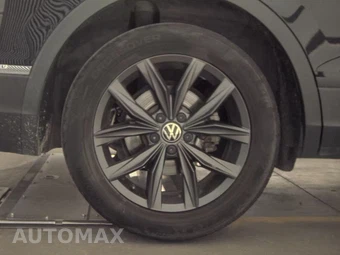 2022 Volkswagen Tiguan SE - miniatura 11