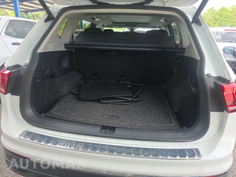 2022 Volkswagen Tiguan SE - miniatura 16