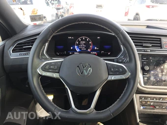 2022 Volkswagen Tiguan SE – miniatura 10
