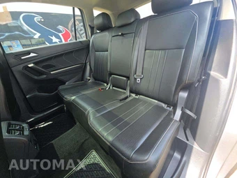 2022 Volkswagen Tiguan SE - miniatura 13